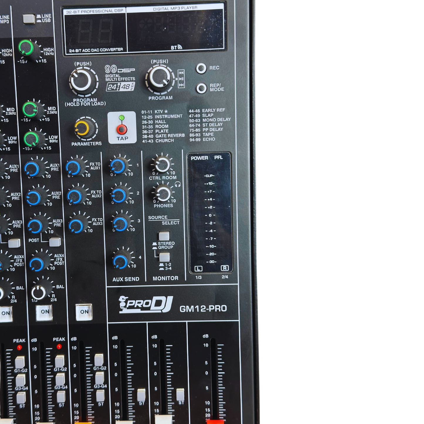 GM12 CONSOLA PRO DJ PROFESIONAL 8 CANALES